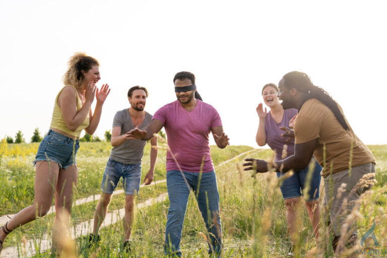 Grupo se divertindo em uma atividade inclusiva
